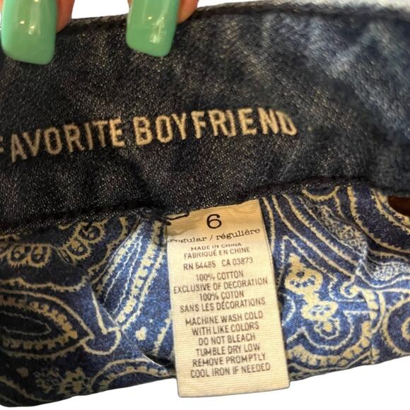 American Eagle Women Favorite Boyfriend Fit Size 6 Distressed Medium Wash Denim - Picture 4 of 12